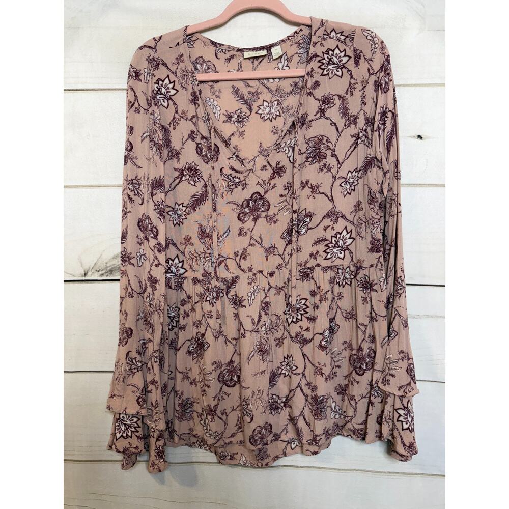Hinge Top Size MED Light Pink Floral Boho